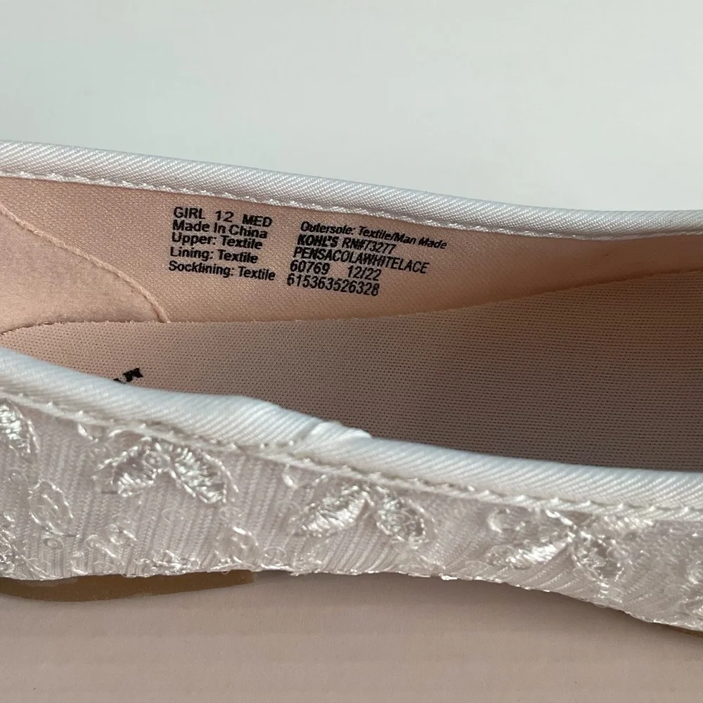 So pensacola white lace Ballet flats‎ toddler Girls shoes size 12